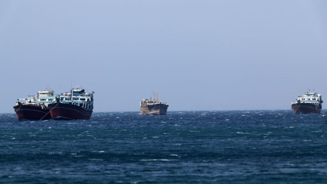 Έξι χώρες έτοιμες να συμβάλλουν στο άνοιγμα των στενών του Ορμούζ