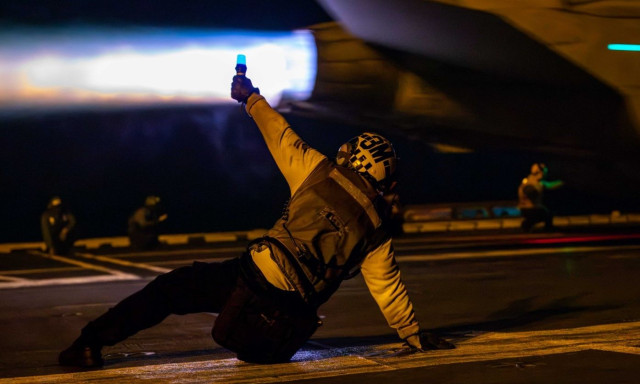 CENTCOM: Νέο βίντεο από τα πλήγματα στο Ιράν