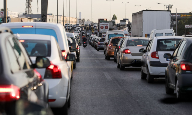 Κίνηση τώρα: Μεγάλες καθυστερήσεις σε Κηφισό, Λεωφόρο Κηφισίας και Αττική Οδό