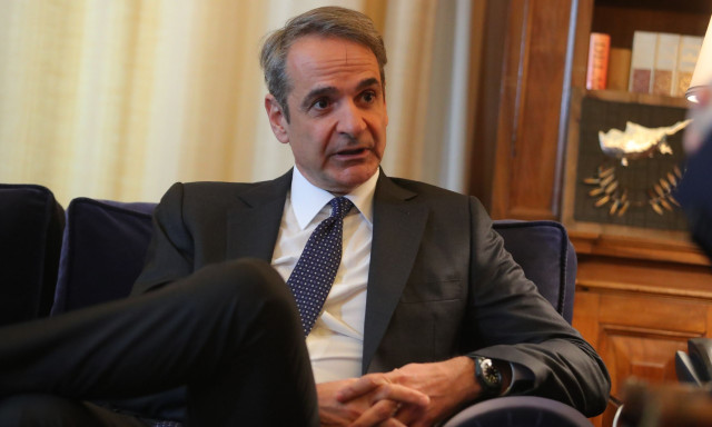 Μητσοτάκης: «Αν δουλεύεις στην εστίαση σε αφορά» - Στα 1.100 ευρώ ο βασικός μισθός με τη νέα σύμβαση