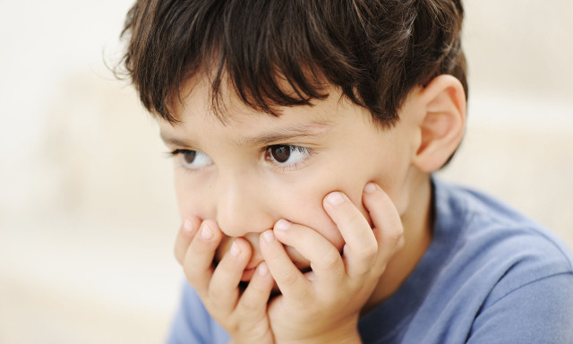 Αυτισμός και ΔΕΠΥ: Πώς τα σημάδια επικαλύπτονται και τι είναι το «AuDHD»