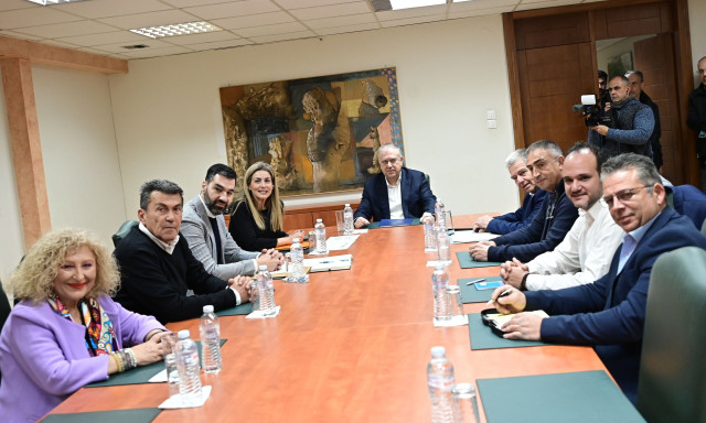 Καύσιμα: Πώς αποφεύχθηκαν οι κινητοποιήσεις των βενζινοπωλών - Ο ρόλος του voucher των 3.000 ευρώ