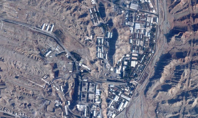 Liveblog: Οργή Τραμπ για τους δειλούς συμμάχους στο ΝΑΤΟ - Μπαράζ βομβαρδισμών, νέο μήνυμα Μοτζτάμπα