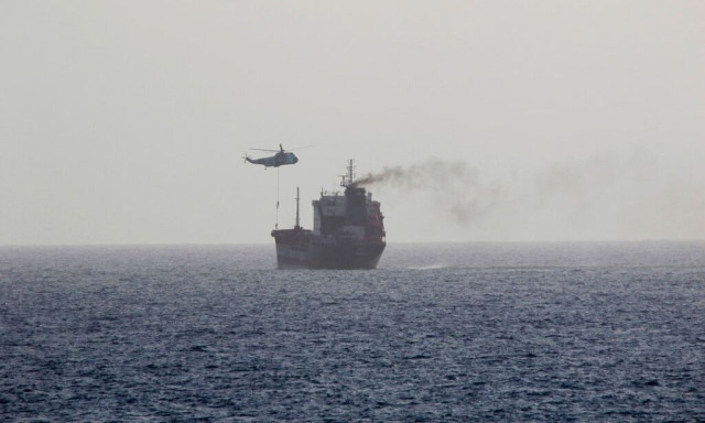 Μειώθηκε 95% η κυκλοφορία στα Στενά του Ορμούζ καθώς ο πόλεμος διακόπτει τη ροή πετρελαίου