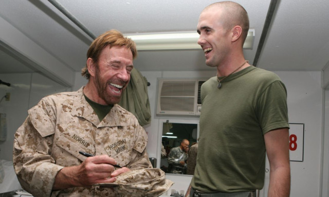 Τσακ Νόρις: Το μήνυμα των Αμερικανών πεζοναυτών για τον θάνατό του - «Εμείς κάναμε αίτηση σε αυτόν»