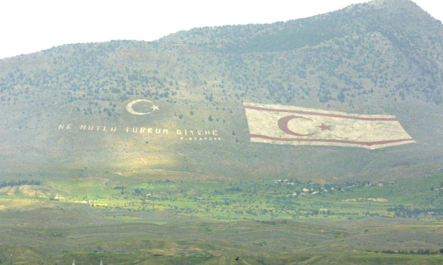 Αναστάτωση με πληροφορίες για χτύπημα από υποβρύχιο στα ύδατα του ψευδοκράτους στην Κύπρο