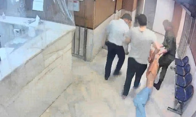 Τα σεξουαλικά βασανιστήρια του Ιράν ως μέσο καταστολής - Θύματα 12 ετών χρησιμοποιούνται ως «δείγμα»