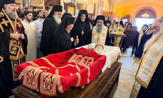 Πανορθόδοξη συγκίνηση στο ύστατο χαίρε για τον Πατριαρχή Γεωργίας Ηλία - Βίντεο