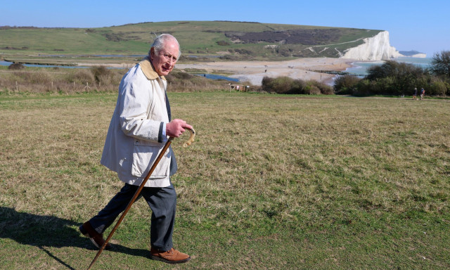 Ο γύρος της Αγγλίας σε 4.300 χλμ. - Ο βασιλιάς Κάρολος εγκαινίασε το μεγαλύτερο μονοπάτι του κόσμου