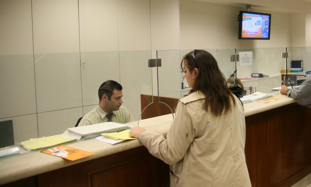 Πάσχα Καθολικών 2026: Ποιες τραπεζικές συναλλαγές επηρεάζονται και τι ισχύει