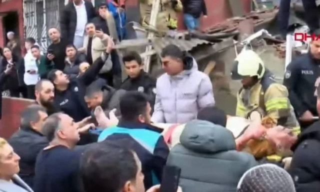 Κατέρρευσαν δύο κτήρια στην Κωνσταντινούπολη από έκρηξη φυσικού αερίου