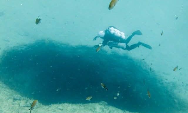 Βουλιαγμένη: Αγωνία για τον 34χρονο δύτη που χάθηκε σε σπηλιά στο «Πηγάδι του Διαβόλου»