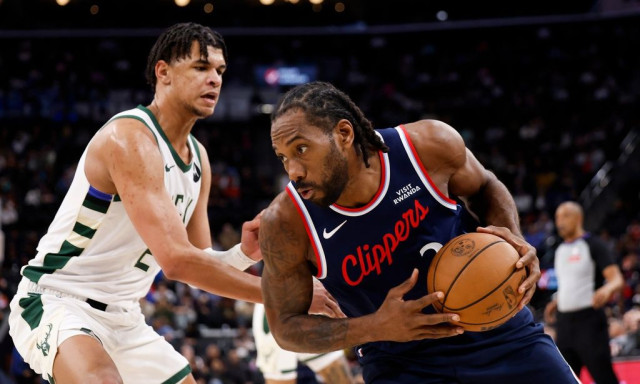 NBA: Ήττα με κατεβασμένα τα... χέρια για Μπακς - Τέλος το σερί για Λέικερς - Τα αποτελέσματα