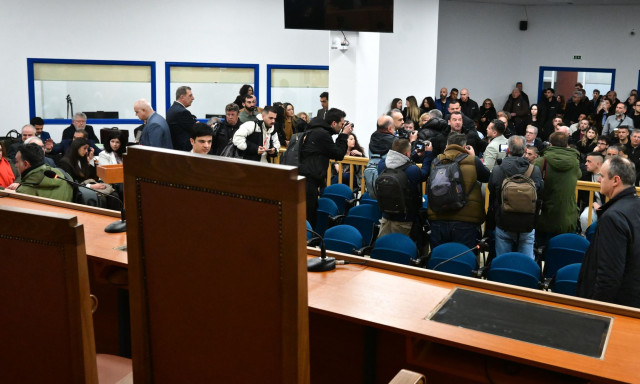 Μαρακάκης για δίκη Τεμπών: Η αίθουσα θα ήταν κατάλληλη για εκδήλωση μπαλέτου παιδιών νηπιαγωγείου