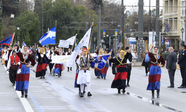 Καιρός με δύο πρόσωπα την 25η Μαρτίου: Πώς θα κάνει παρέλαση η Ελλάδα - Η πρόγνωση Τσατραφύλλια