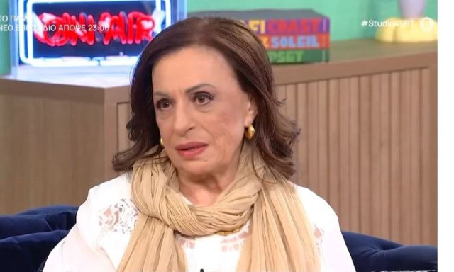 Χάρις Αλεξίου: Η επική απάντηση που έδωσε σε Γάλλο γιατρό όταν "έχασε" τη φωνή της