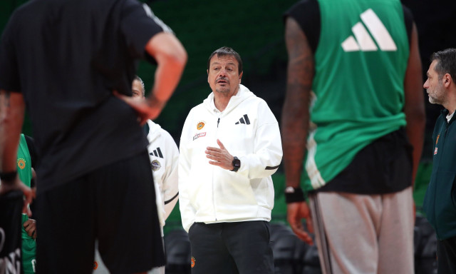 Αταμάν: «Και ο γιος μου να παίξει αύριο, πρέπει να κερδίσουμε»