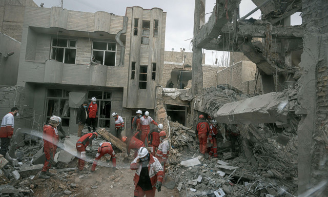 Liveblog: Με ΝΑΤΟ και Ιράν τα έβαλε ο Τραμπ - Αρνητική η Τεχεράνη στο σχέδιο 15 σημείων