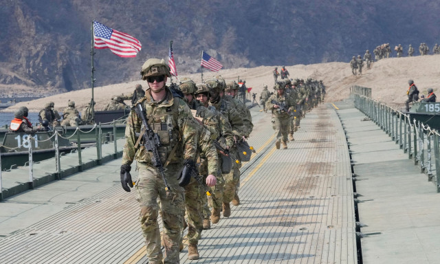 The Atlantic: Ο πόλεμος με το Ιράν αποκαλύπτει σοβαρά προβλήματα για τον αμερικανικό στρατό