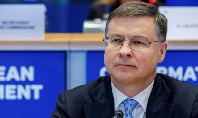 Ντομπρόβσκις: Χαμηλότερη φορολόγηση της ηλεκτρικής ενέργειας - Το πακέτο μέτρων της Κομισιόν