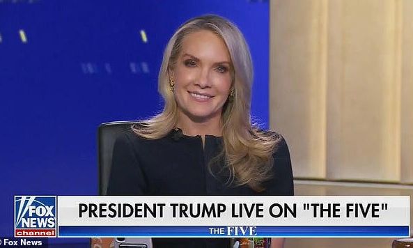 Τραμπ: Το... φλερτ με δημοσιογράφο στον αέρα - «Είσαι ακόμα πιο όμορφη»