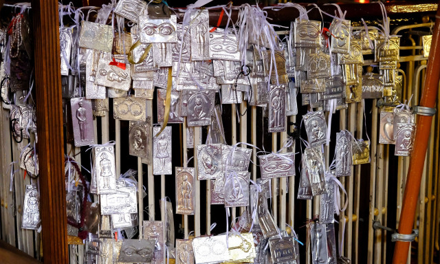 Τήνος: Συνελήφθη 37χρονος ιερόσυλος - Είχε αρπάξει τάματα πιστών από ιερό ναό