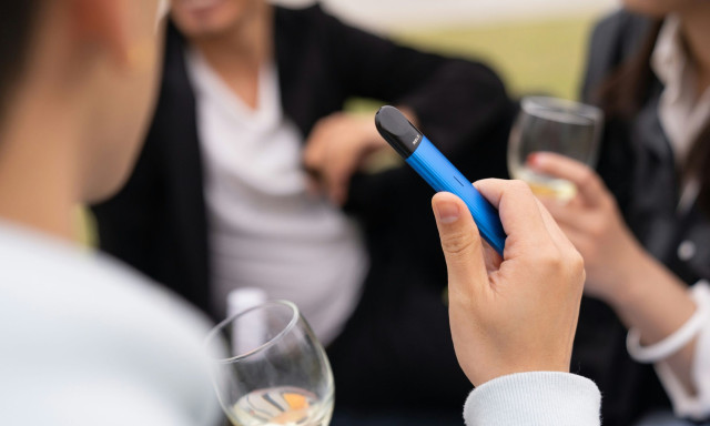 Οι Ισπανοί λένε «κάν'το όπως η Ελλάδα» στην απαγόρευση πώλησης καπνικών σε ανήλικους