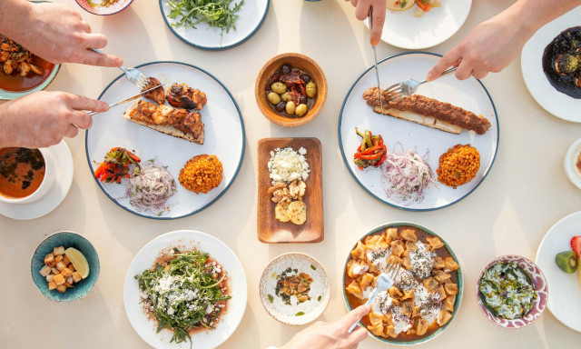 Τι τρώει μέσα σε μια μέρα ένας γαστρεντερολόγος;