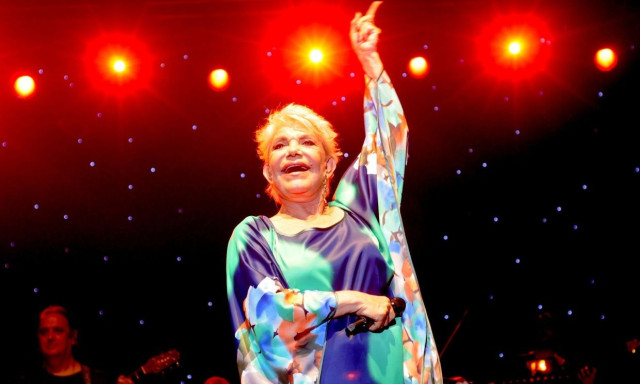 Σε λαϊκό προσκύνημα η σορός της Μαρινέλλας την Τρίτη - Σε στενό κύκλο η ταφή