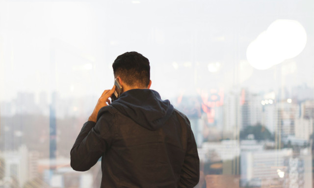 Φερνάντο Μόρα, νευροεπιστήμονας: «Εκπαιδεύουμε τον εγκέφαλο για ταχύτητα και όχι για διαρκή προσοχή»