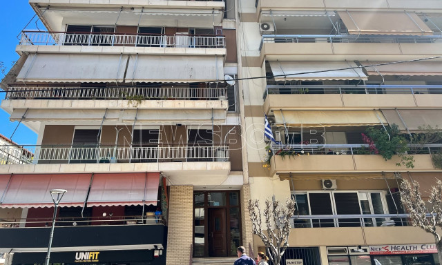 Θρίλερ στου Ζωγράφου: Εντοπίστηκαν δύο πτώματα γυναικών - Ήταν χτισμένη η πόρτα του διαμερίσματος