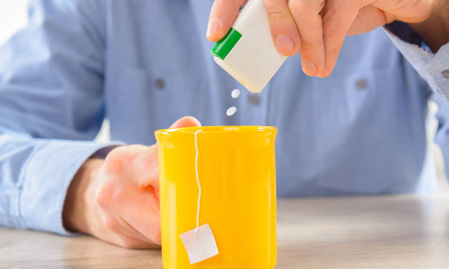 Δημοφιλές υποκατάστατο ζάχαρης συνδέεται με βλάβη και κίνδυνο εγκεφαλικού επεισοδίου