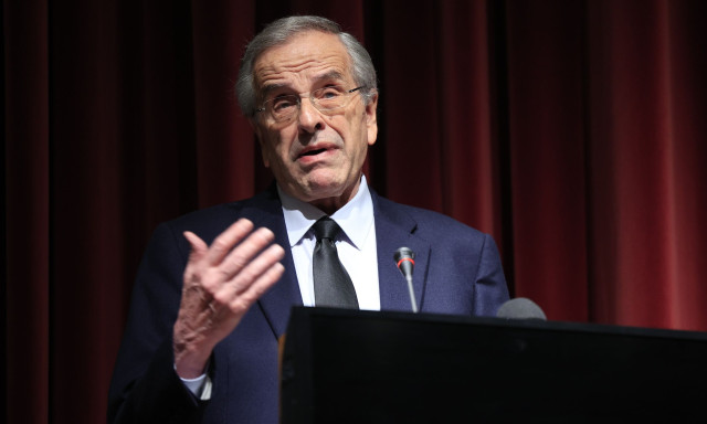 Νέα παρέμβαση Σαμαρά: Ο πατριωτισμός ενώνει, δεν διαιρεί