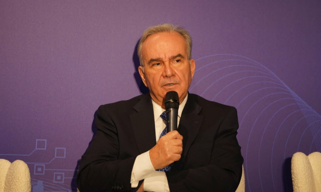 Παπαθανάσης σε συνέδριο CNN Greece: Είμαστε παράδειγμα προς μίμηση στις τεχνολογίες διττής χρήσης