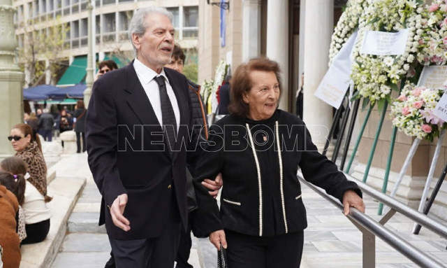 Συγκίνησε η χήρα του Στέλιου Καζαντζίδη για την Μαρινέλλα: «Θα την θυμάμαι πάντα για την αγάπη της»