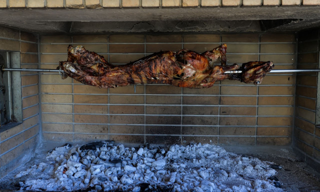 Τα «παζάρια» του οβελία: Μέχρι 13 ευρώ / κιλό ζήτησαν οι κτηνοτρόφοι