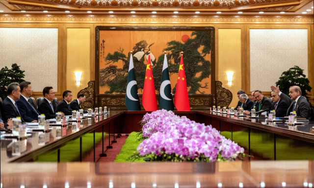 Πακιστάν και Κίνα ανακοίνωσαν σχέδιο 5 σημείων για να λήξει ο πόλεμος στη Μέση Ανατολή