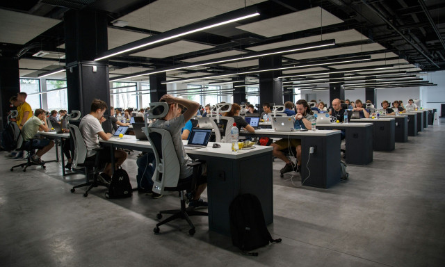 Επτά στους δέκα εργαζόμενους σκέφτονται να αλλάξουν εργασία – Νέα έρευνα