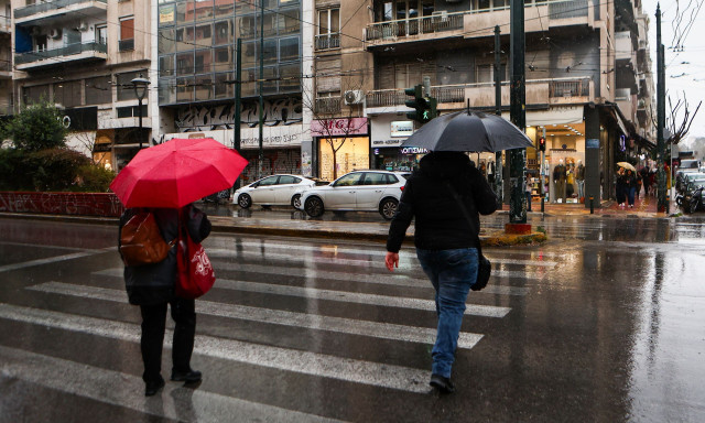 Liveblog: Η κακοκαιρία Erminio σαρώνει τη χώρα - Μηνύματα 112 σε Αττική, Αρκαδία, Λακωνία