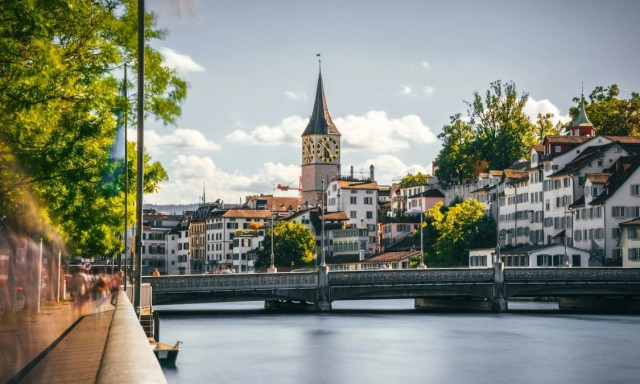 Η χώρα που αναζητά εργαζομένους με μισθούς έως και 6.500 ευρώ: Οι πιο περιζήτητοι τομείς