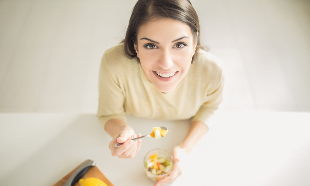 Αυτή είναι η καλύτερη ώρα της ημέρας για να τρώτε φυτικές ίνες