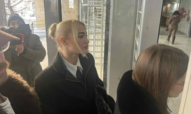 Δίκη Τούνη για revenge porn: Ενοχή των κατηγορουμένων πρότεινε η εισαγγελέας