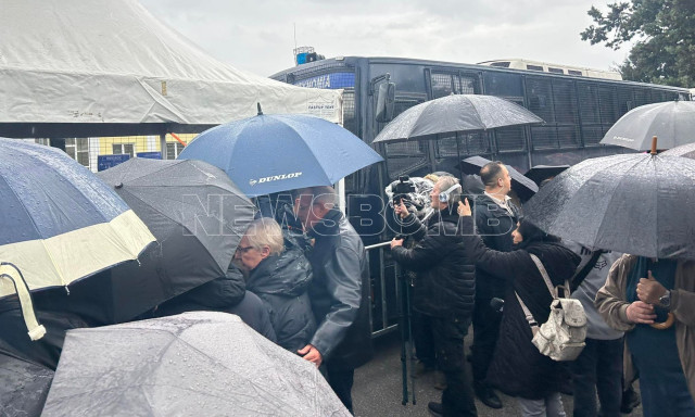 Liveblog: Δίκη Τεμπών - Επεισοδιακή αρχή και στη δεύτερη ημέρα, πριν καν ξεκινήσει η διαδικασία