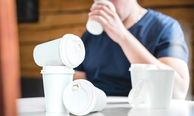 Πόσος καφές την ημέρα μειώνει άγχος και κατάθλιψη