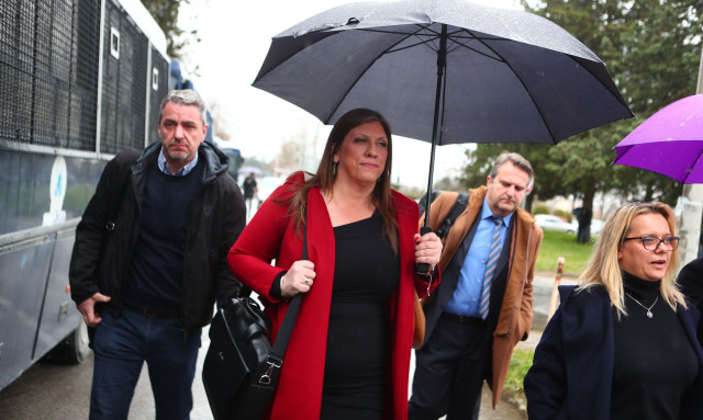 Βίντεο από την αίθουσα τραβά η Κωνσταντοπούλου και διαμαρτύρεται για τα έδρανα