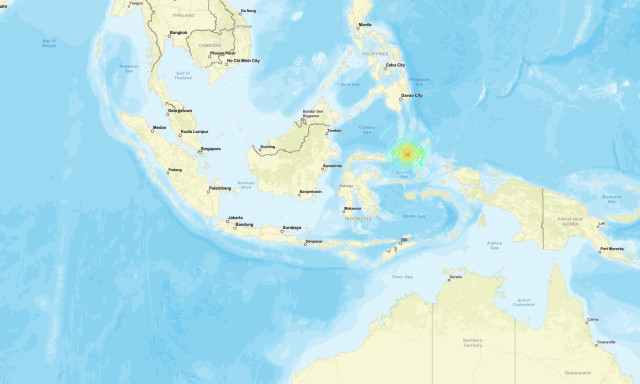 Μεγάλος σεισμός 7,6 Ρίχτερ στην Ινδονησία – Συναγερμός για τσουνάμι