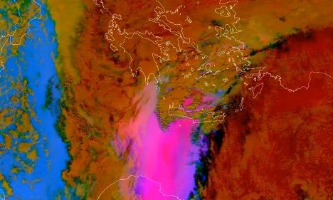 Το «ταξίδι» της αφρικανικής σκόνης μέσα από εντυπωσιακές δορυφορικές εικόνες – Το σχόλιο Κολυδά