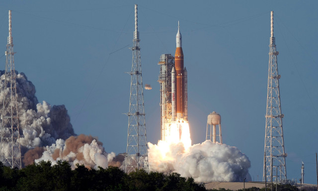 Ιστορική στιγμή:Επιτυχής εκτόξευση του Artemis II– Ο άνθρωπος πλησιάζει τη Σελήνη μετά από 53 χρόνια