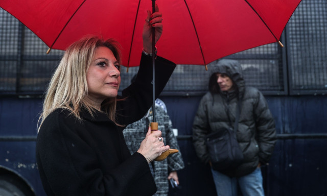 Ανορθόδοξα ξεκινάμε, κυρία Καρυστιανού