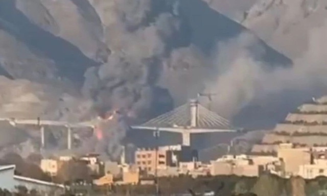 Ιράν: Έπληξε αμερικανικά μαχητικά σε βάση στην Ιορδανία - Πιθανοί στόχοι γέφυρες σε αραβικές χώρες